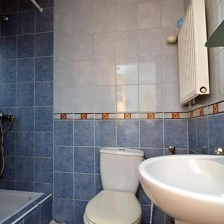 Irena 홈스테이 레왈